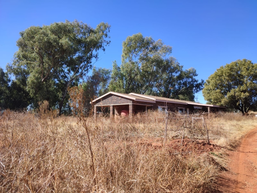 2 Bedroom Property for Sale in Rustenburg Rural North West